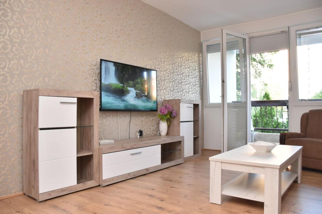 Esperanto Apartment รานเย ภายนอก รูปภาพ