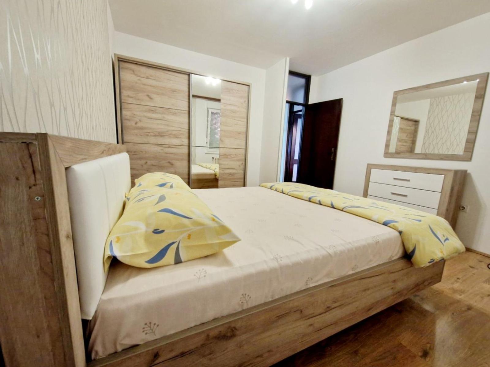 Esperanto Apartment รานเย ภายนอก รูปภาพ