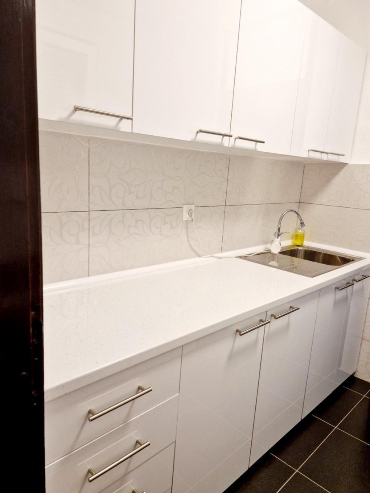 Esperanto Apartment รานเย ภายนอก รูปภาพ