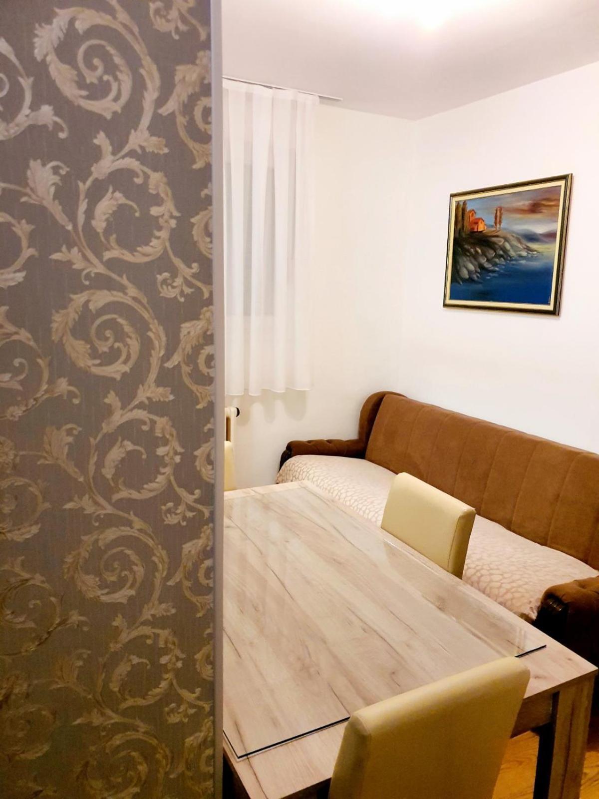 Esperanto Apartment รานเย ภายนอก รูปภาพ