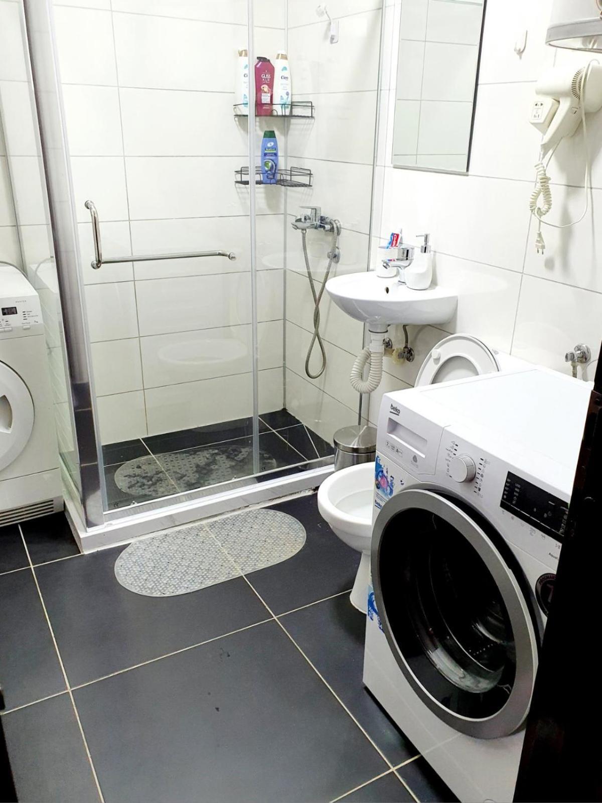 Esperanto Apartment รานเย ภายนอก รูปภาพ